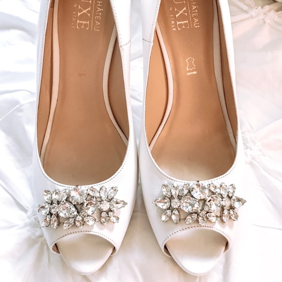 Le Chateau LUXE White Platform Peeps - Picture 1 of 7